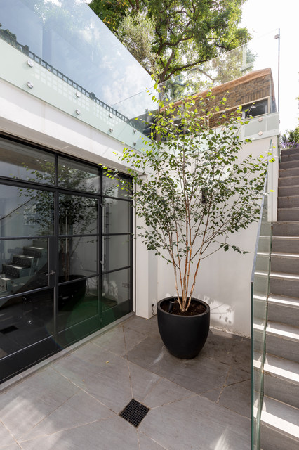 Elms road contemporary-traedgaard
