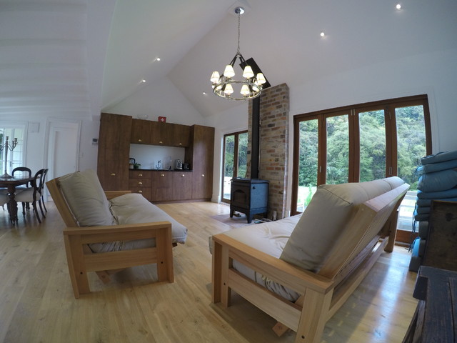 Pakiri Cottage rustik-vardagsrum