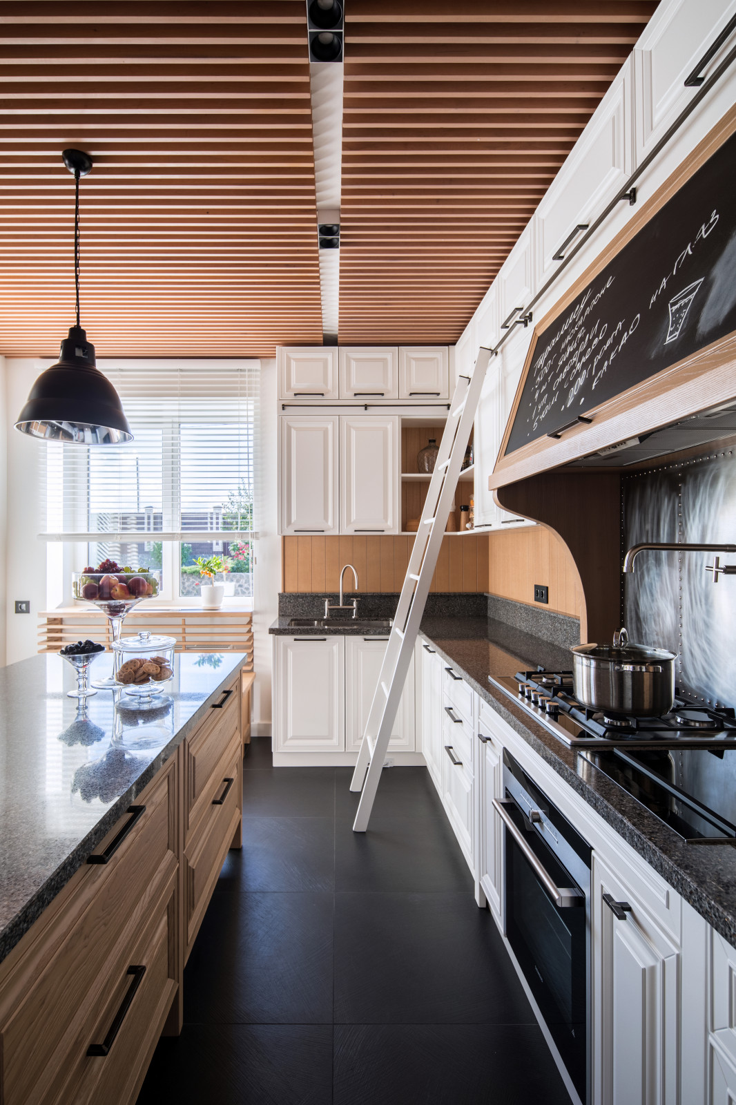 Дом с фокусом