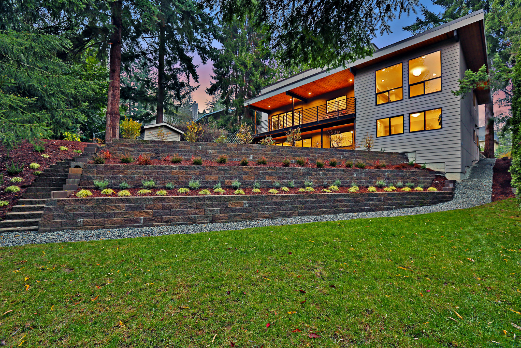 Clyde Hill Modern Masterpiece