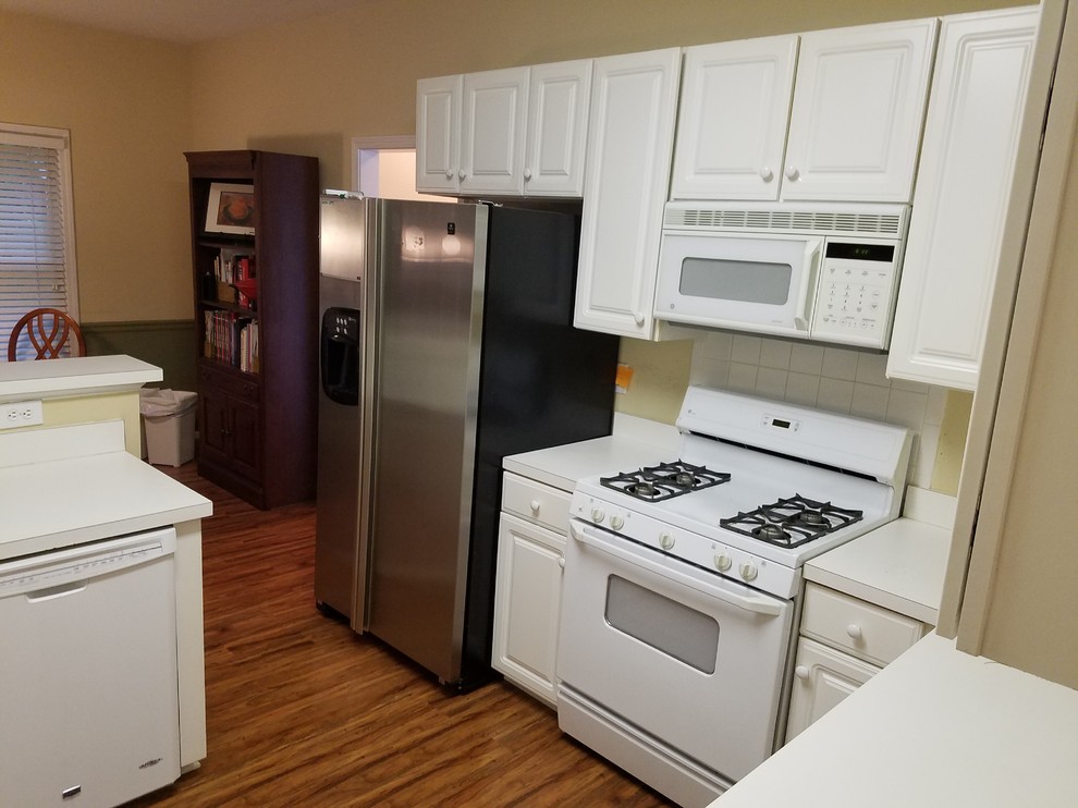 Inspiration for a transitional kitchen remodel in Atlanta