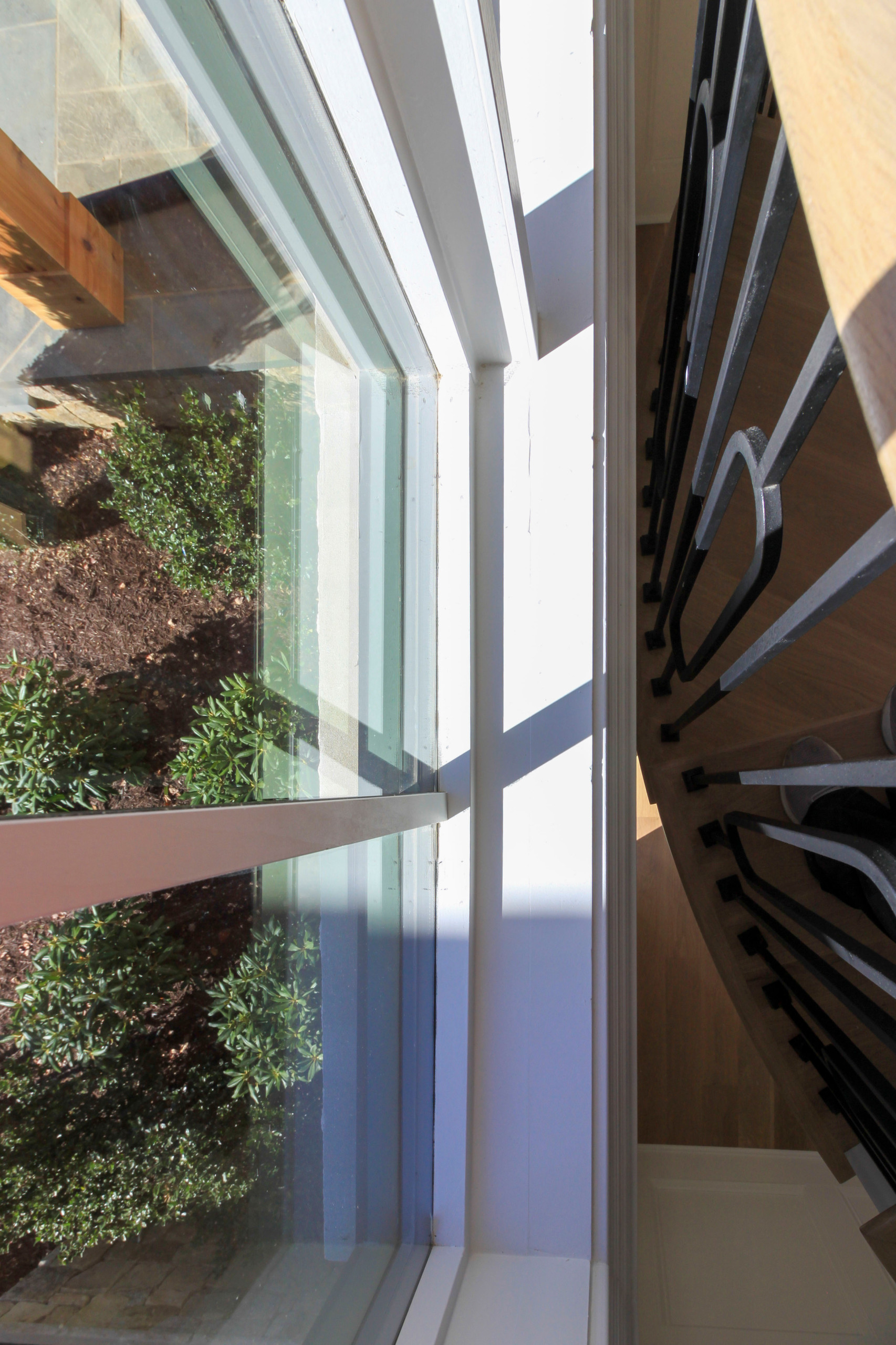 95_Remarkable and elegant floating elliptical staircase, McLean, VA 22101