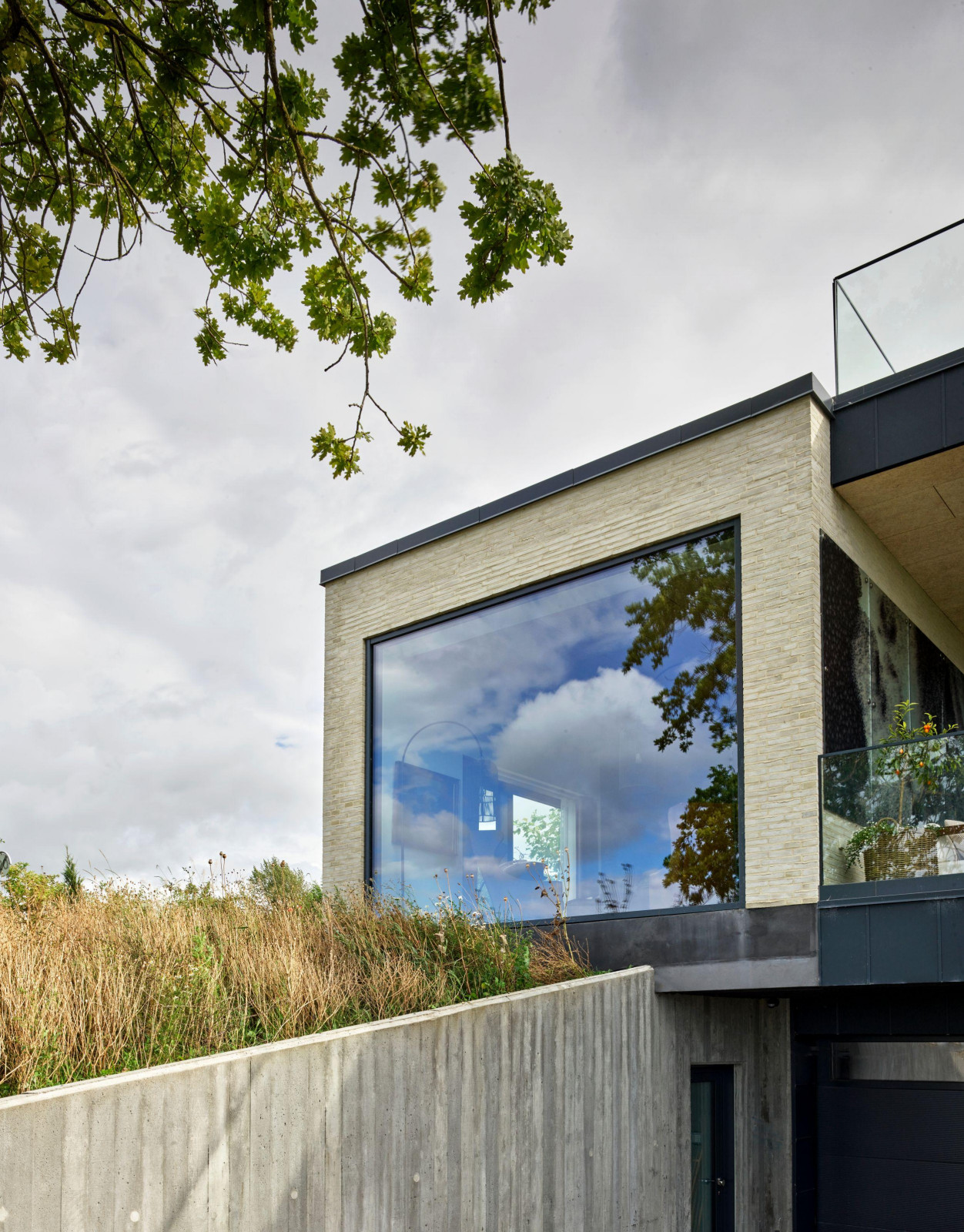 проект от SCHUECO с фасадной системой FWS 50