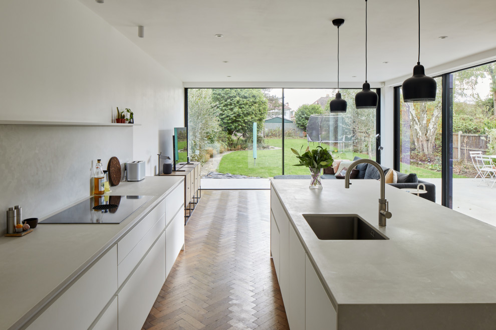Beckenham Handleless Kitchen Modern Kitchen London by piqu Houzz
