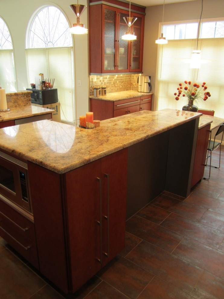 Example of a mid-sized transitional kitchen design in DC Metro