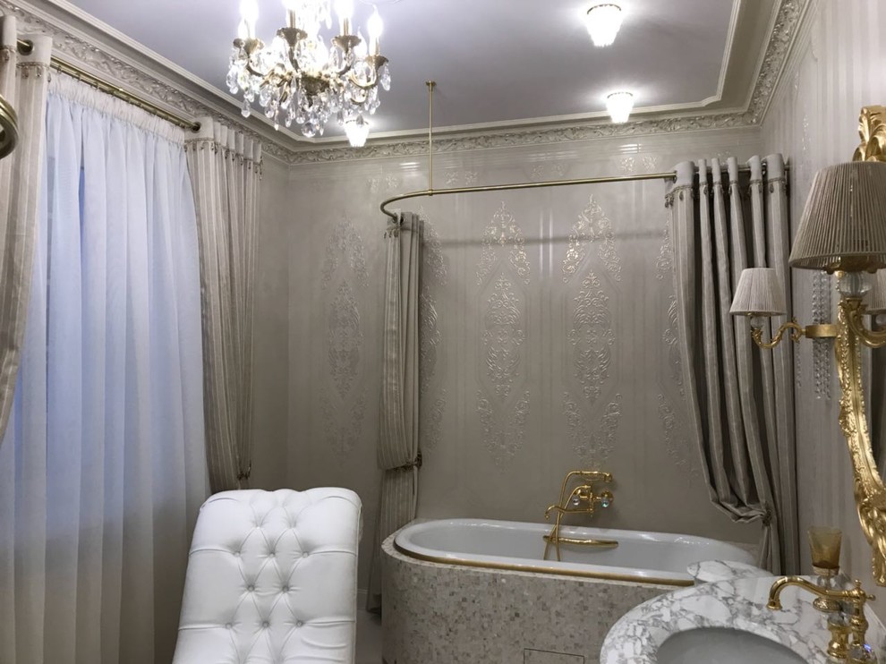 Шторы в ванную комнату