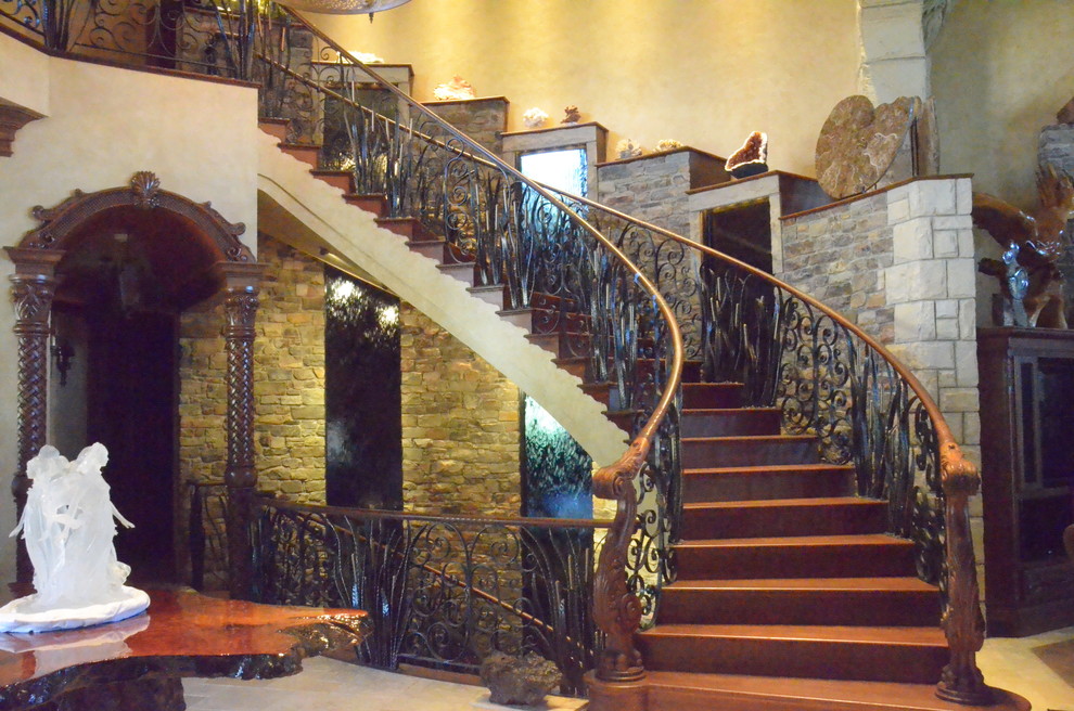 This is an example of a midcentury staircase in Indianapolis.