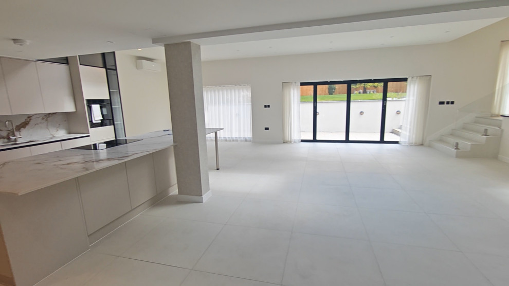 Woodpecker close Cobham
