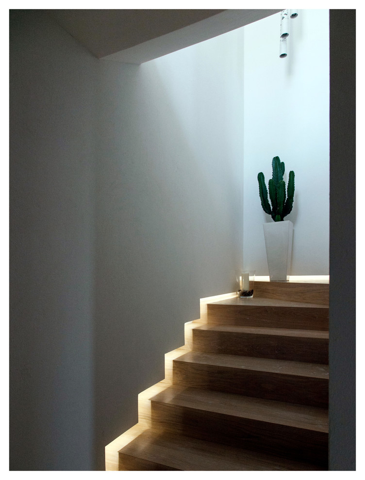 Inspiration for a contemporary staircase in Bari.