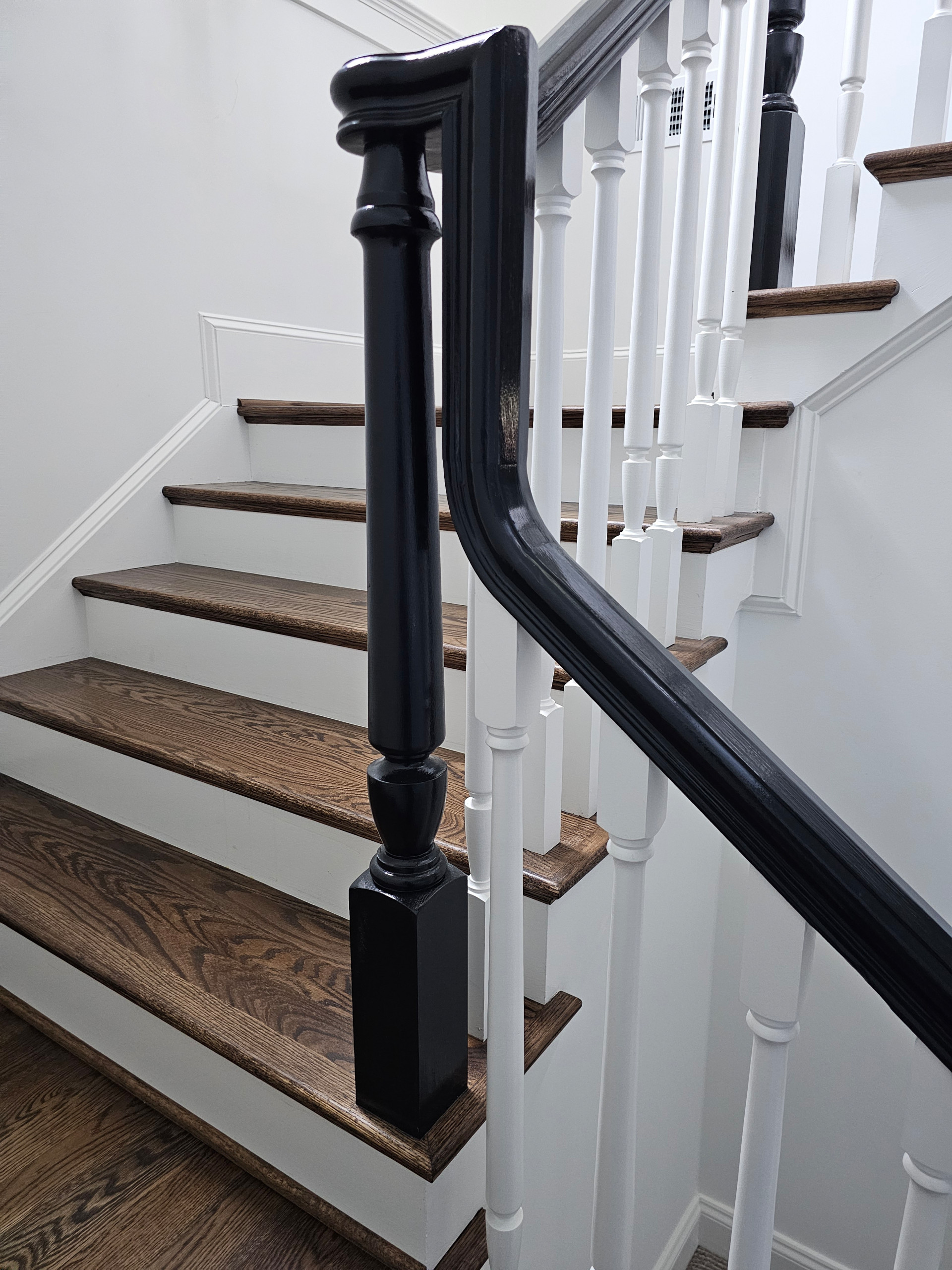 121_Elegant Floating Staircase, Chevy Chase, MD 20815
