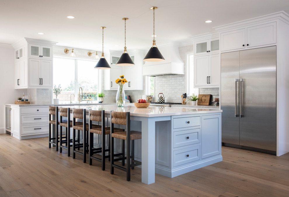 Example of a transitional kitchen design in Orange County