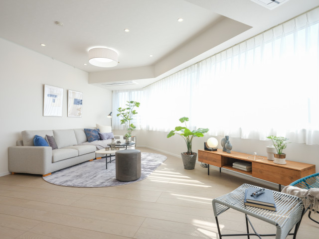 07 salon