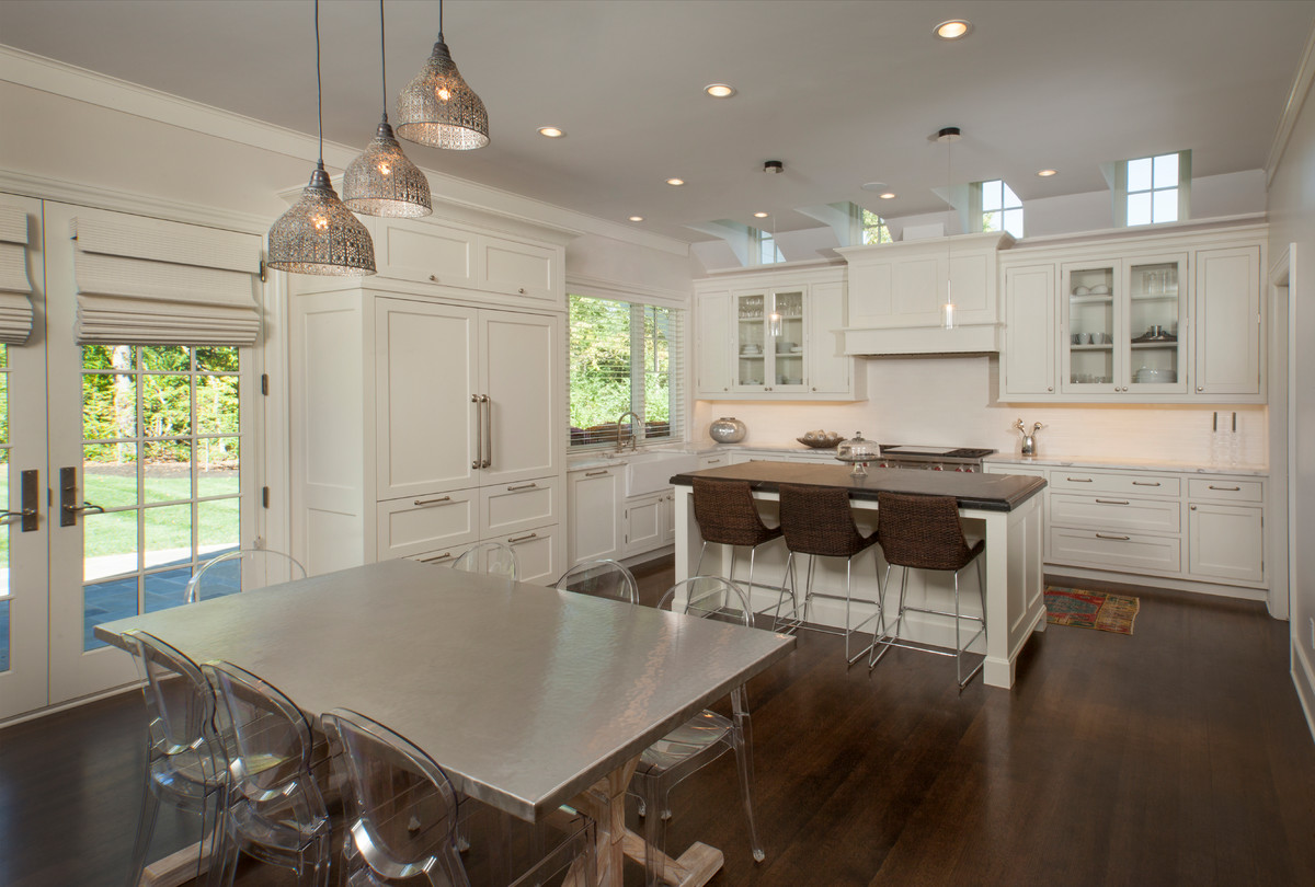 Inspiration for a transitional kitchen remodel in Cincinnati