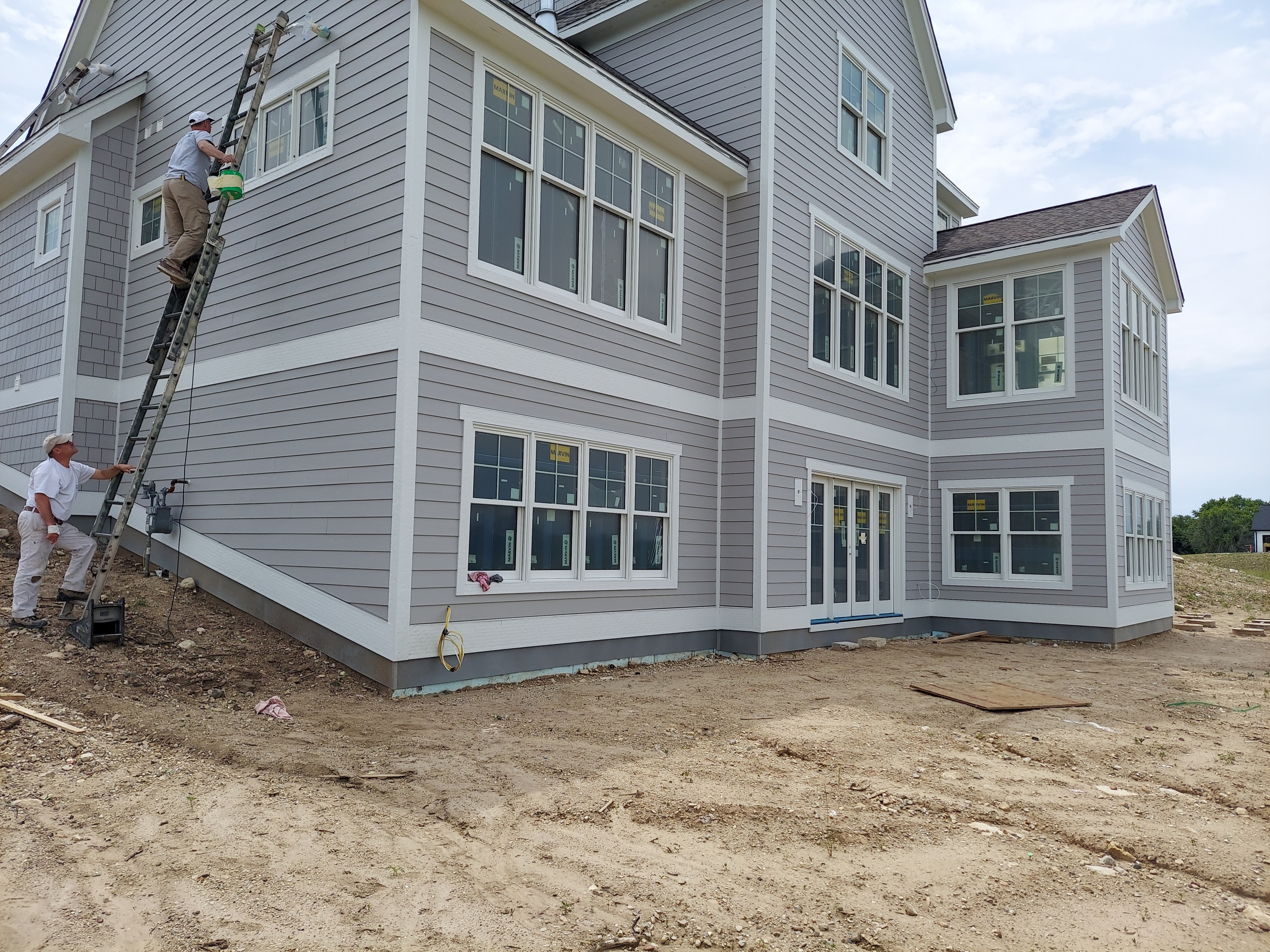 Traditional Front + Backyard Landscape - Hubertus, WI