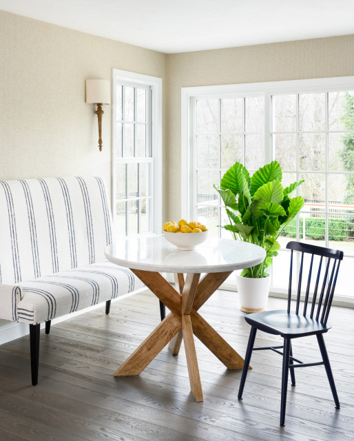 Transitional Dining Room nyklassisk-matplats