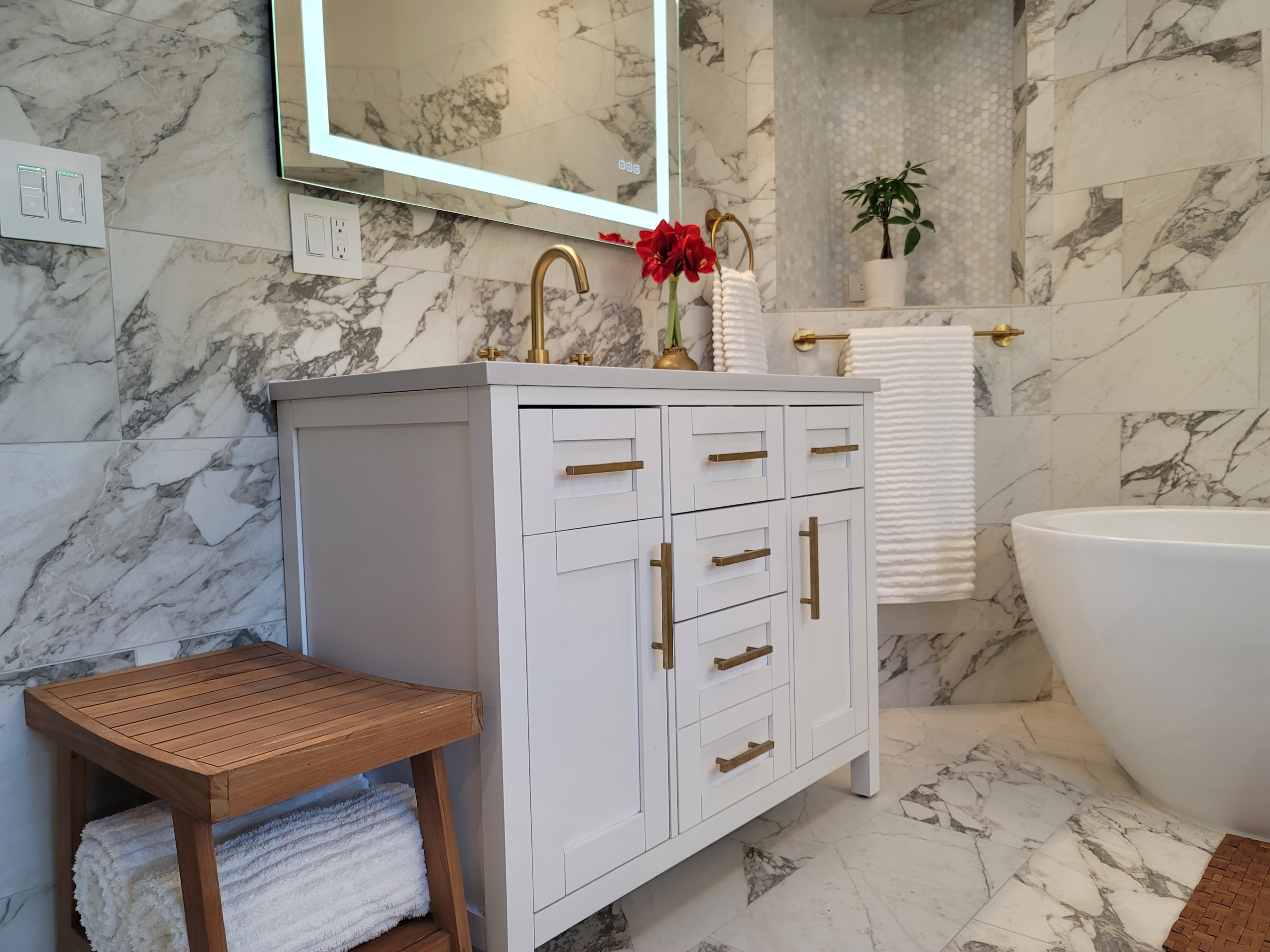 Dream white Bathroom