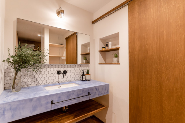 洗面所 moderno-bagno-di-servizio