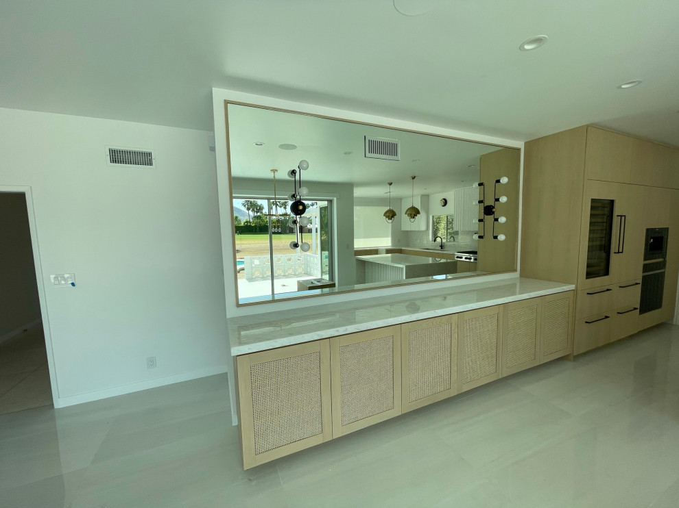 Kitchen - modern kitchen idea