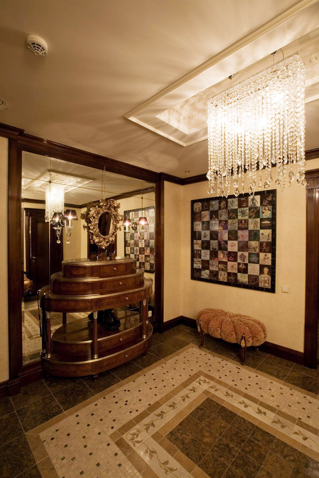 КВАРТИРА НА ФРУНЗЕНСКОЙ НАБЕРЕЖНОЙ