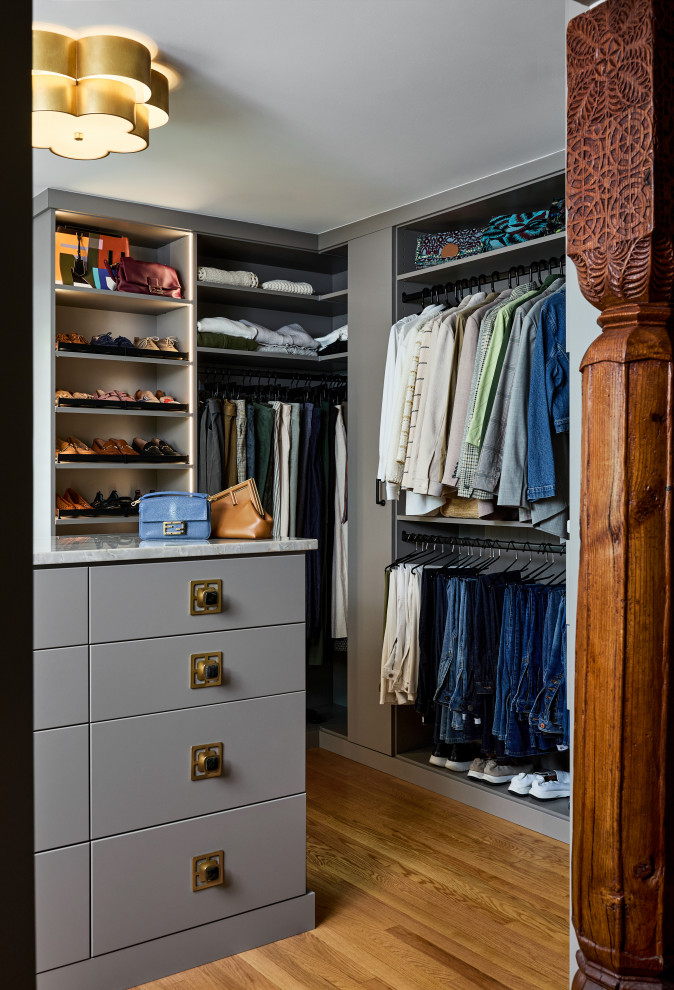 Inspiration for a contemporary closet remodel in DC Metro