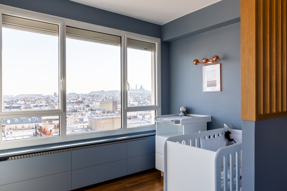 パリにあるおしゃれな赤ちゃん部屋の写真