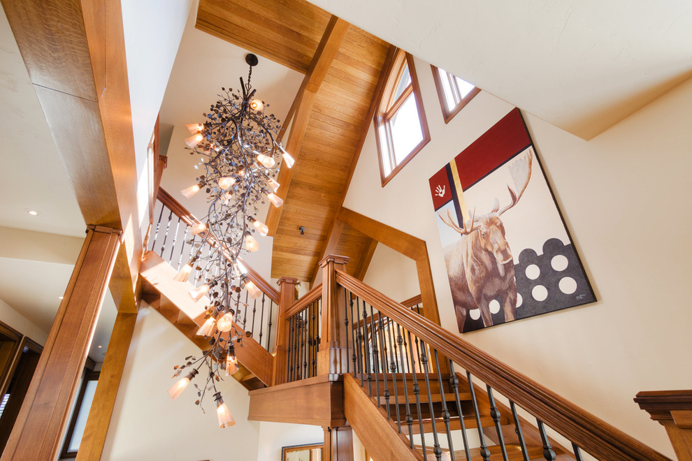 Example of a mountain style home design design in Calgary