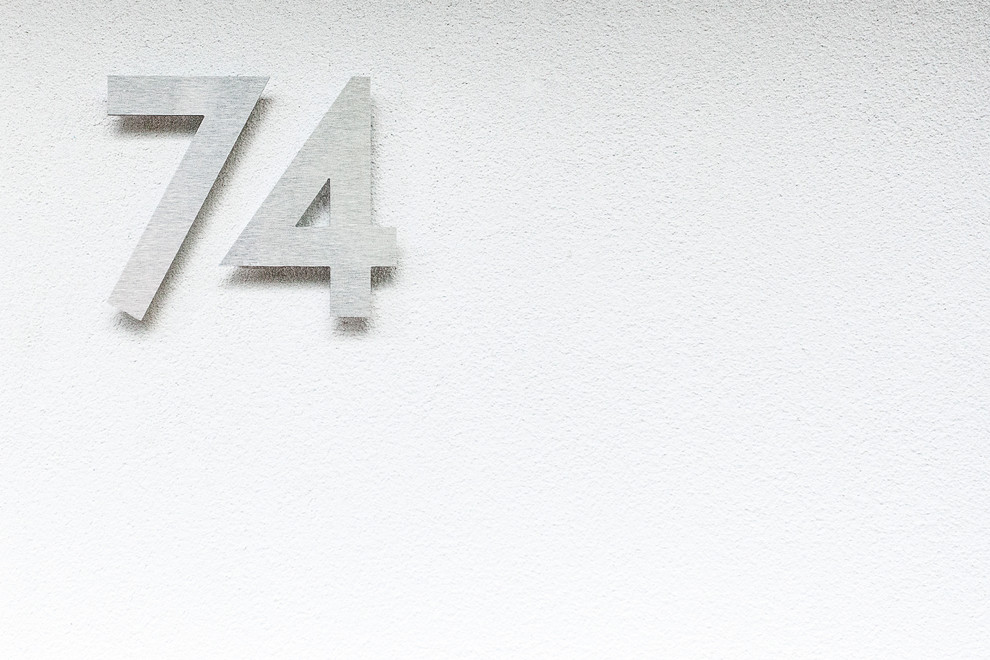 Inspiration for a contemporary house exterior in Hampshire.