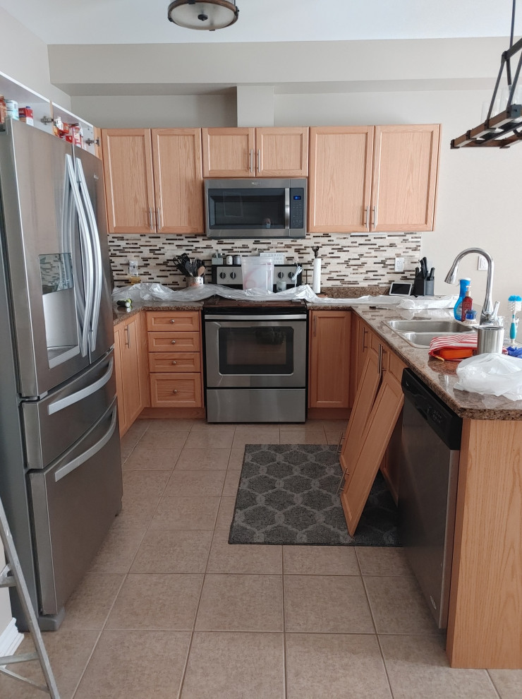 Inspiration for a rustic kitchen remodel in Toronto