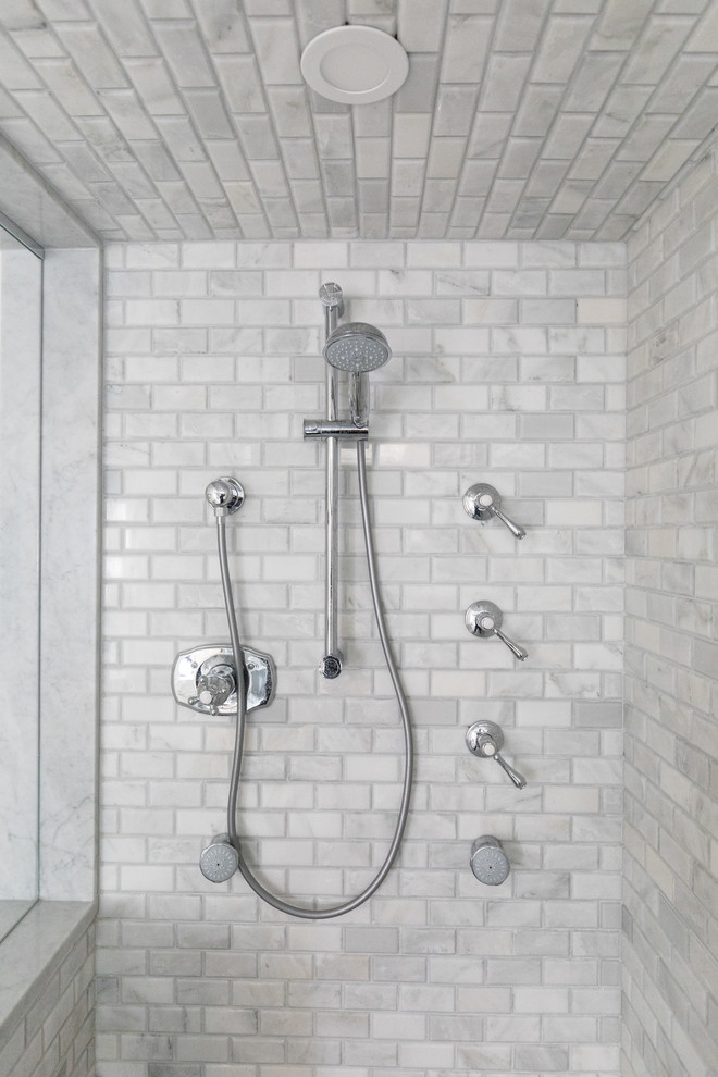 Bathroom - transitional bathroom idea in Calgary