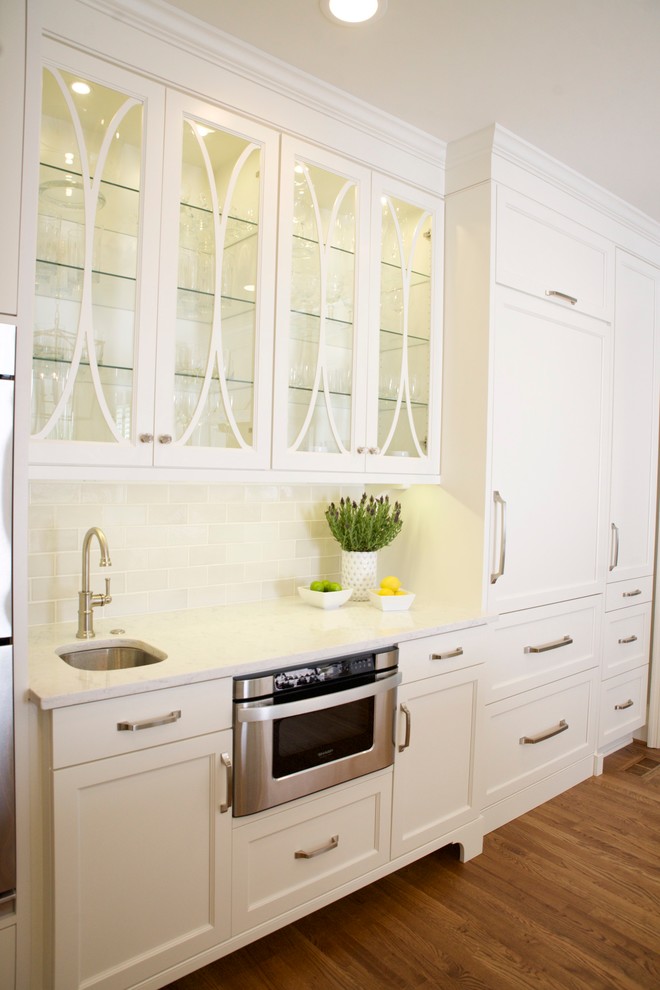 Example of a transitional kitchen design in Atlanta