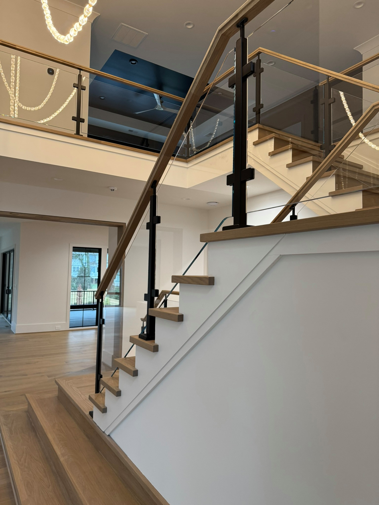 134_Modern White Oak Stair with Glass Balustrade, Vienna, VA 22180
