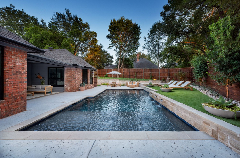 Inspiration for a transitional pool in Dallas.