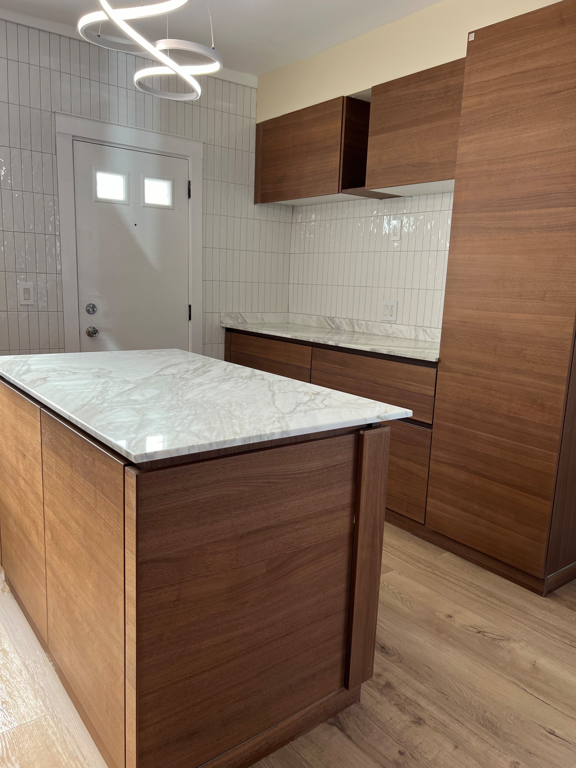 Transitional Modern Kitchen | Design and Build