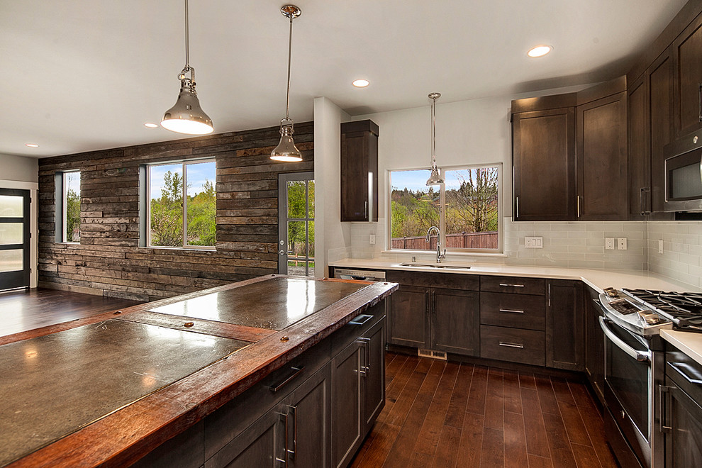 Mountain style kitchen photo in Seattle