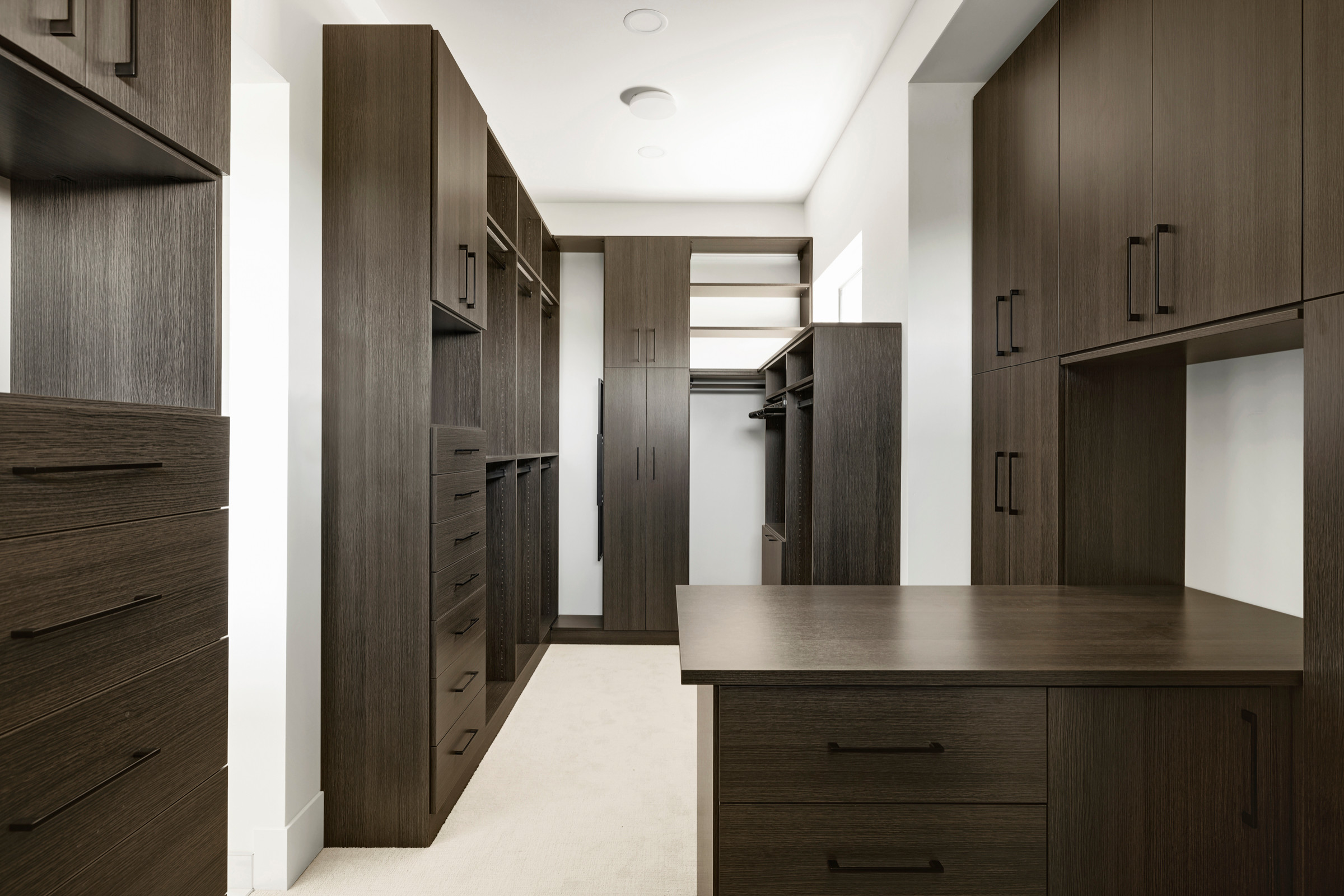 北欧スタイルのおしゃれなウォークインクローゼットの画像 75選 22年11月 Houzz ハウズ