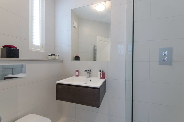 Malvern Court contemporary-bathroom