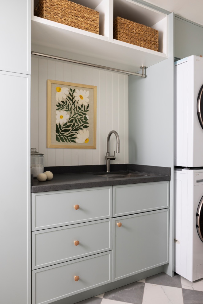 Laundry room - transitional laundry room idea in San Francisco