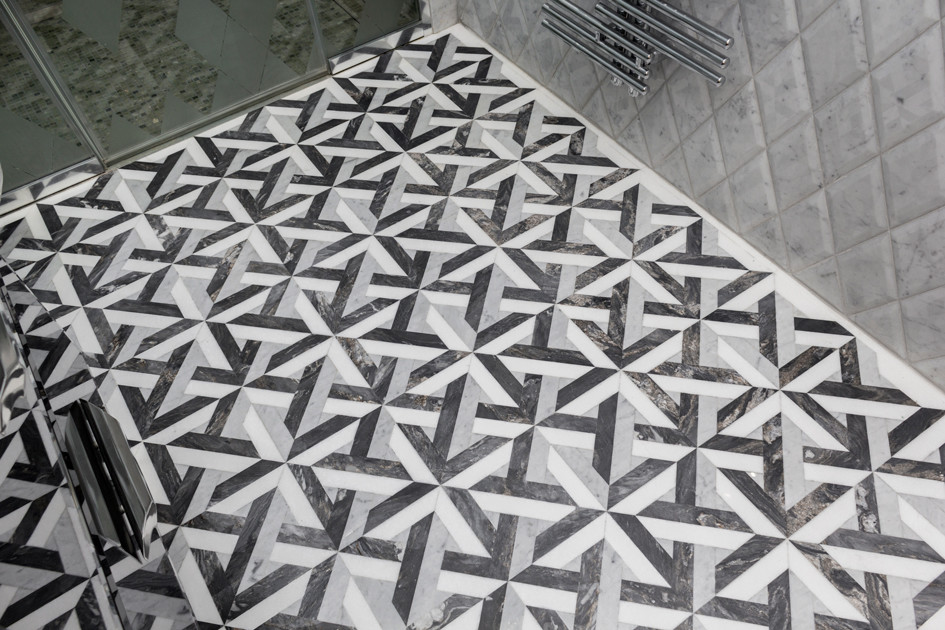 Мозаичный пол в стиле хай-тек