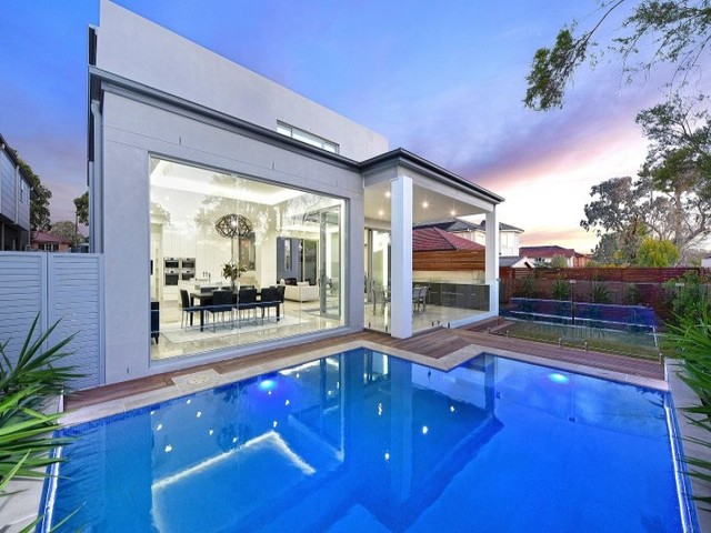 Concord West contemporaneo