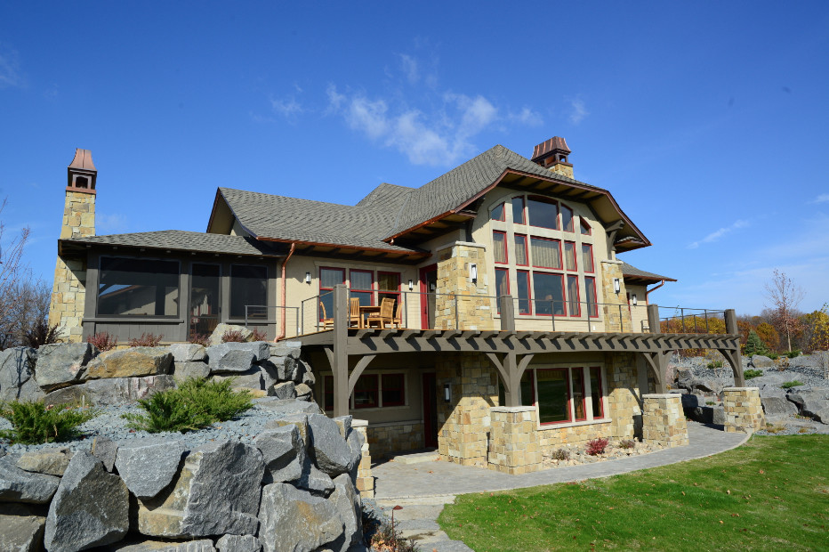 Home design - rustic home design idea in Minneapolis