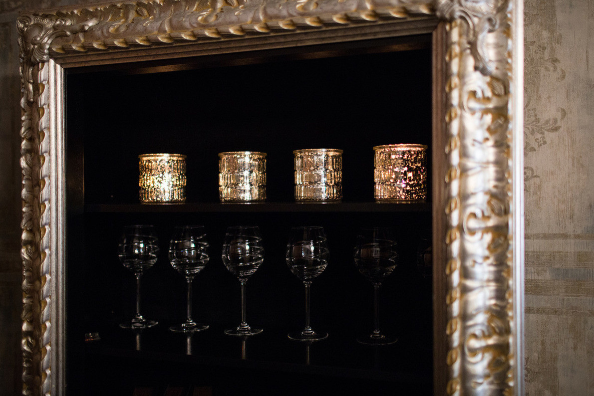 Чердак на Исаакиевской площади или квартира для одной девушки