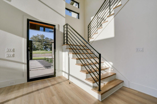 1004 Cooks transitional-staircase