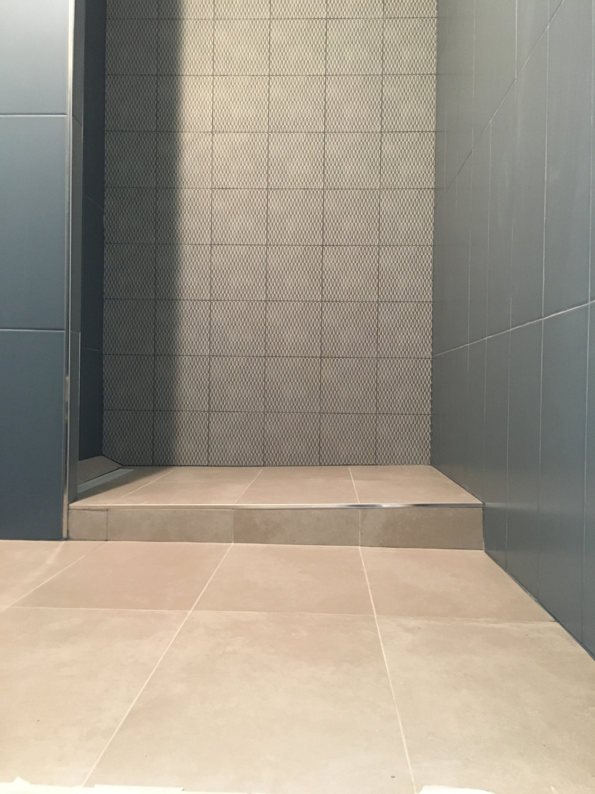 65 m2 / bld la chapelle PARIS