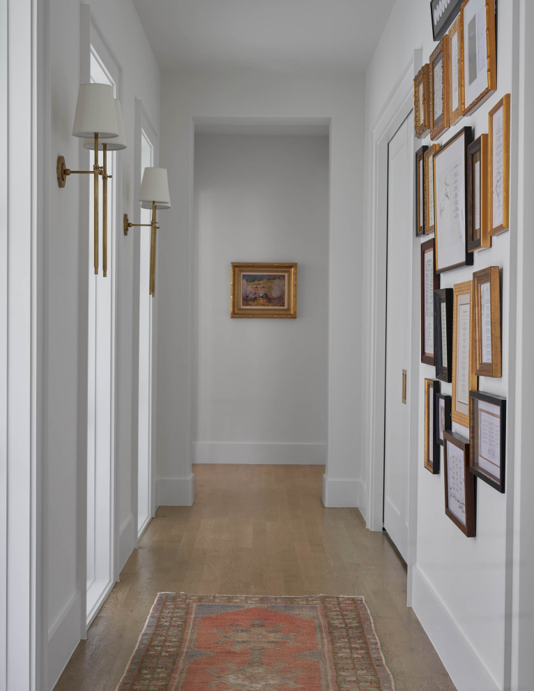 Inspiration for a transitional hallway in Dallas.