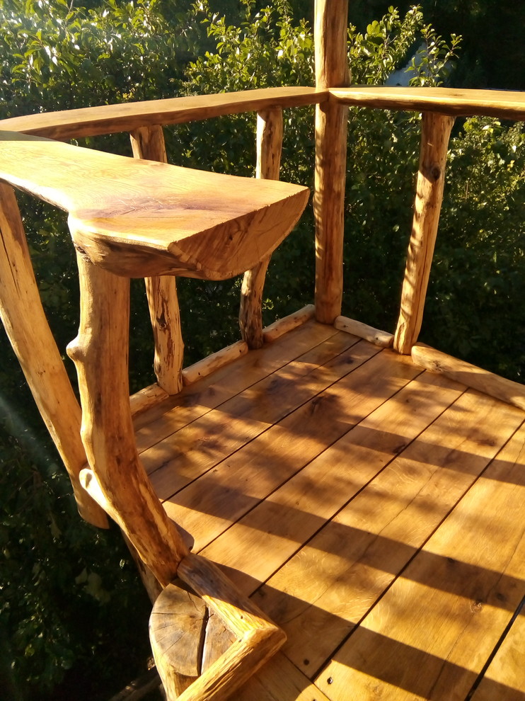 Форос. Лестница в доме лесника.