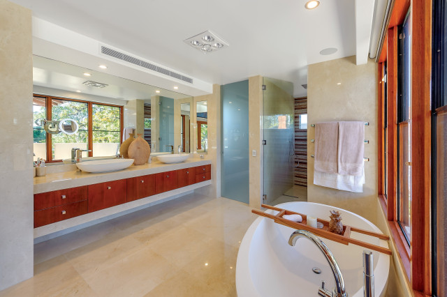 Ballarat Lake Wendouree 2 contemporary-bathroom