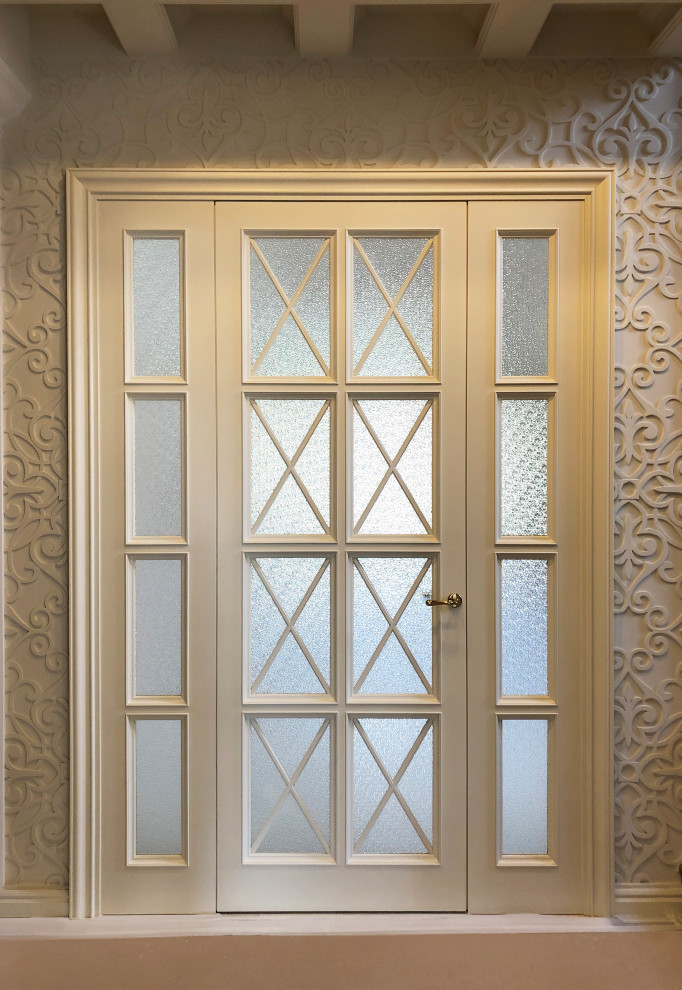 Двери в частный дом