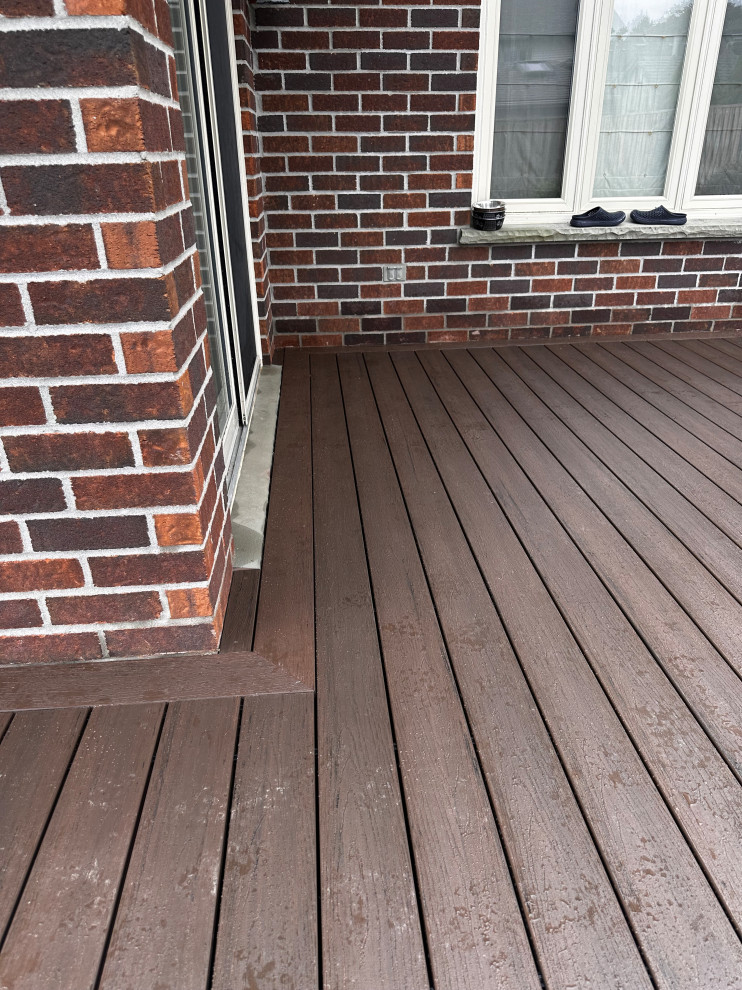 Jennifer Cres - Composite Deck Refinish