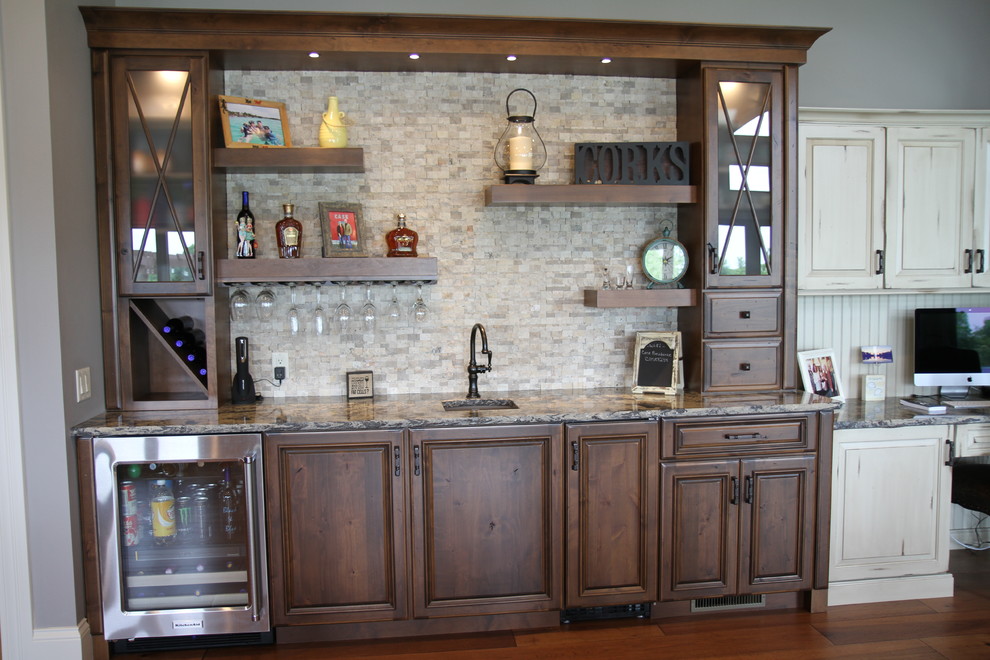 Kitchen - transitional kitchen idea in Indianapolis