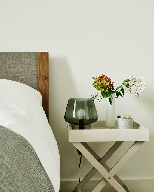 Apartment, London scandinavian-bedroom